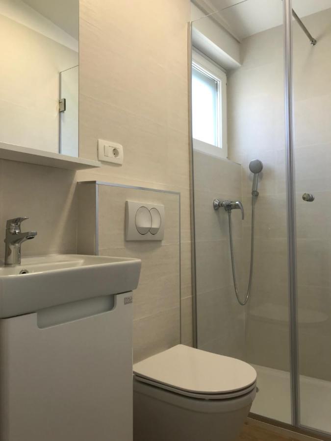 Apartments Haramincic M&B Stara Novalja Ngoại thất bức ảnh