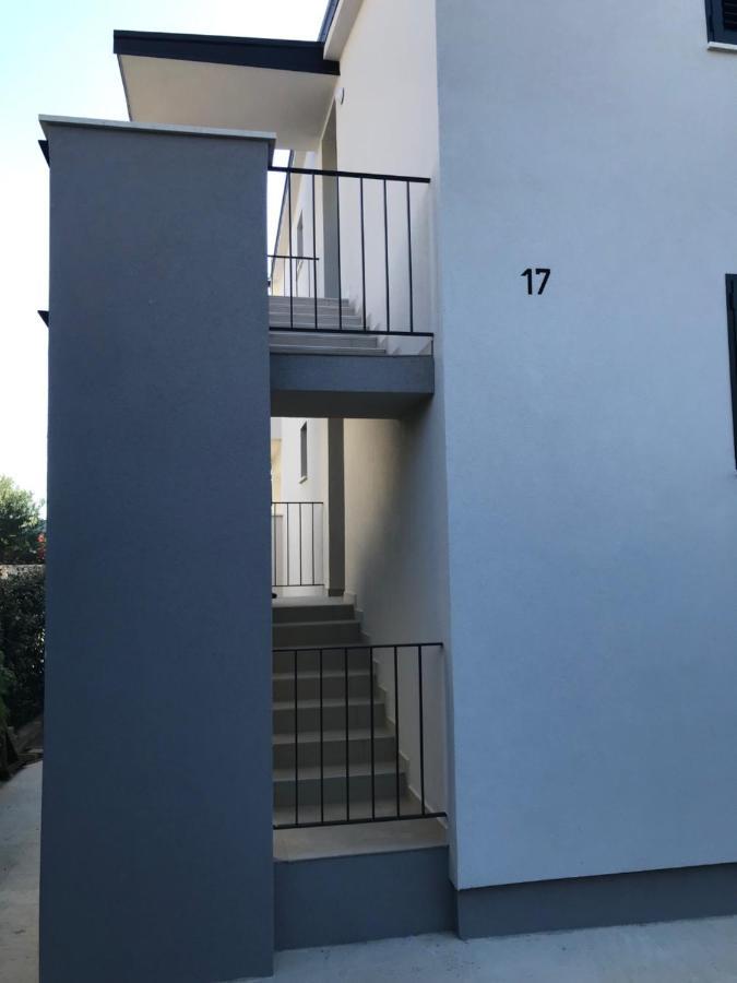 Apartments Haramincic M&B Stara Novalja Ngoại thất bức ảnh